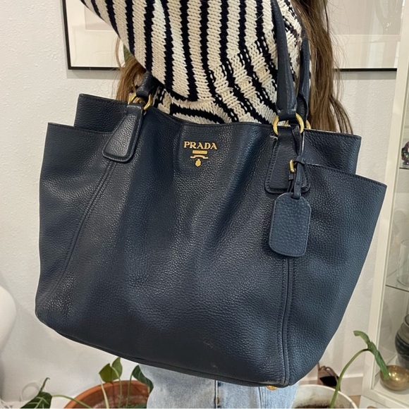 Prada Vitello Daino Pebble Leather Side Pocket Tote Handbag Bag Blue GORGEOUS! - Picture 4 of 15